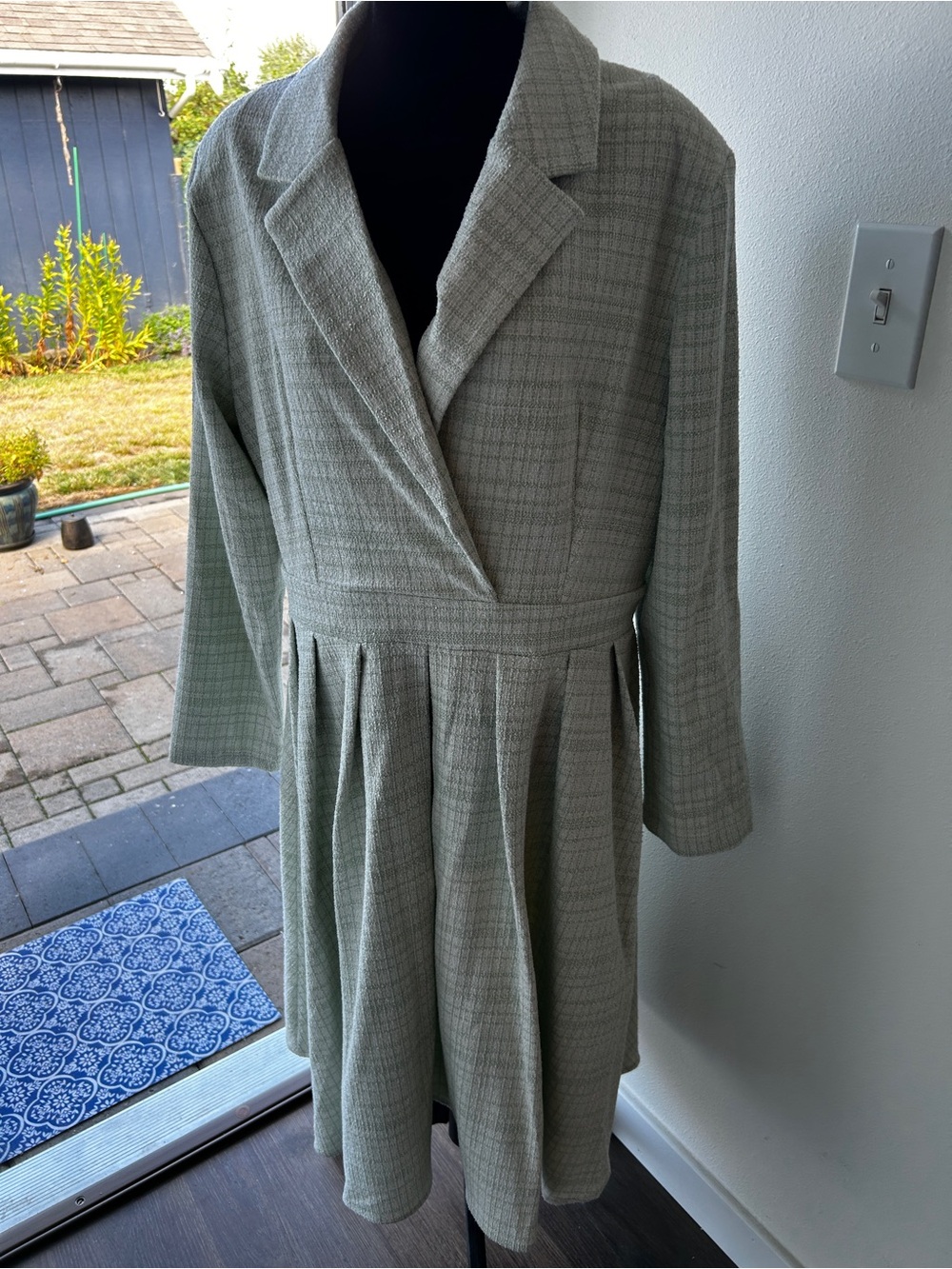 SHEIN Sage Green Long Sleeve Pleated Waist Dress with Blazer Collar